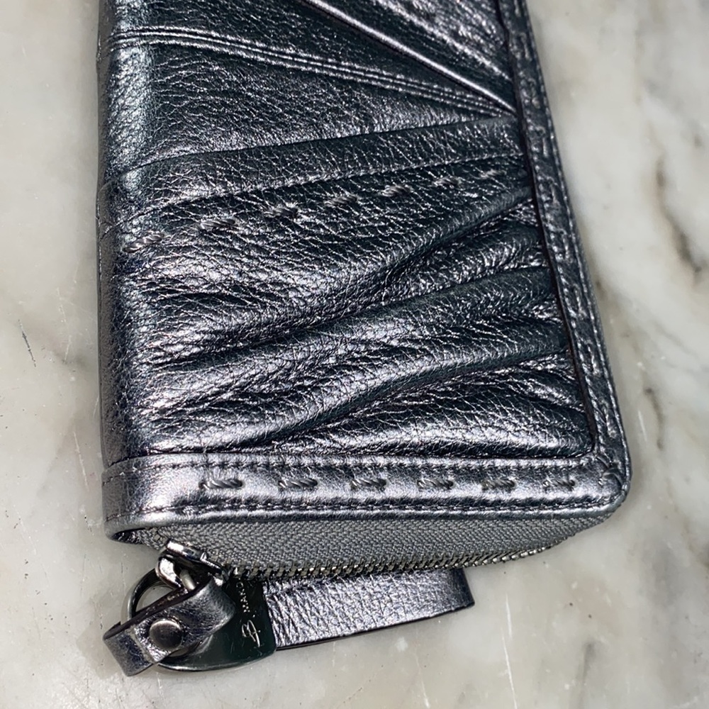 B Makowski Pewter Rutched Leather Wallet EUC - Picture 12 of 14